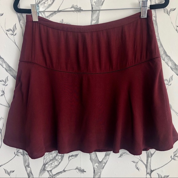 Aritzia Sunday Best Zelda Mini Skirt - Size 8 - Picture 6 of 6